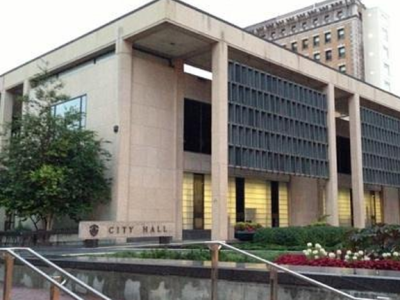 exterior of Winnipeg's City Hall