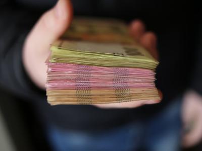 handful of money